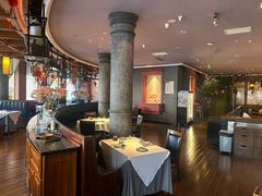 -八府香鸭·啫啫煲(华山路店)