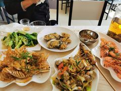 -覃记海鲜美食餐厅