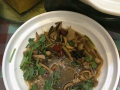 -鲁班小馆(政四街店)
