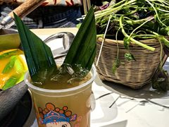 -王奋斗贵州酸汤牛肉火锅