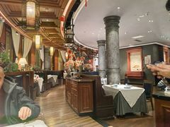 -八府香鸭·啫啫煲(华山路店)