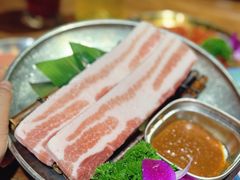 -明洞阿姨·韩式酱蟹烤肉·创意料理(三元桥店)