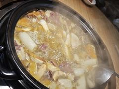 -一朵菌·野生菌探索家火锅(南亚店)