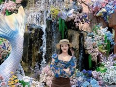 -雪山彩虹谷景区