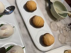 猫山王榴莲酥-蝴蝶里·粤菜·点心(龙湖天街&滨江店)
