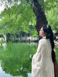 -一揽芳华汉服旗袍体验馆(拙政园店)