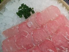 -洪氏嗨捞·广东猪肚鸡·椰子鸡火锅(西咸万象城店)