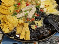 -刘姐啤酒鱼民族演艺餐厅(西街总店)