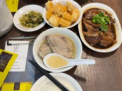 -松發肉骨茶(牛车水店)