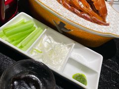 首创•鱼子酱烤鸭-太守宴·蘭院(天塔店)