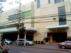 -上海虹桥君丽假日酒店(娄山关路地铁站店)