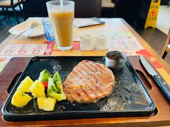-必胜客(机场路店)