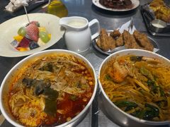 -W COLLECTIVE  DESSERT SHOP