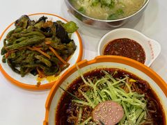 -三姐妹冷面馆(保卫路店)