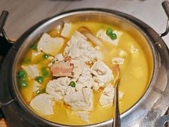 -荷花亭·湖北融合菜(中商广场店)