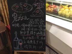 -新华里咖啡书吧(新华书店小寨店)