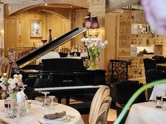 -火车头法国西餐厅