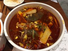 -渝是乎酸菜鱼(龙旗购物中心店)
