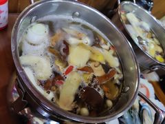 -丽江庭院·云南野生菌·海鲜火锅(鼓楼四合院店)