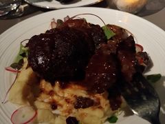 -Oasis Bar & Grill