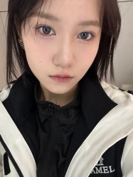 -红馆妆造(中央大街店)