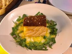 牛肝菌裹烤三文鱼-Mercato莫卡多露台餐厅与酒吧(K11店)