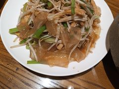 -泉畔人家·老济南经典鲁菜(大明湖店)