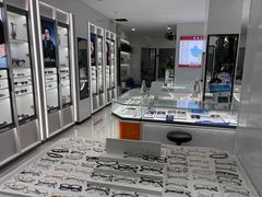-光明眼镜·蔡司授权(徐泾店)