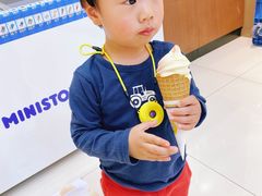 -永旺黄岛购物中心