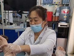 -朋朋修脚(友好广场店)