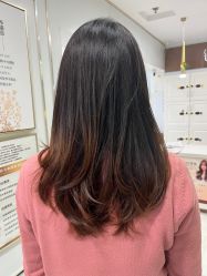 -镁连社·美联社