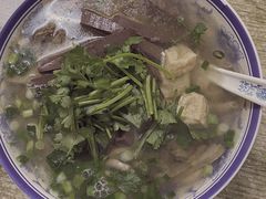 鸭血粉丝-碑亭巷老王柴火馄饨