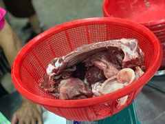 -标记美食新鲜猪杂(兴南大道店)
