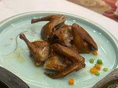 红烧石歧乳鸽-广州酒家(昌岗地铁站店)