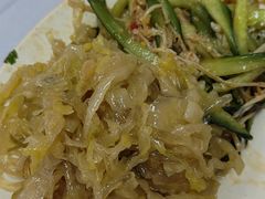 酸菜粉-尹记餐馆(花园店)