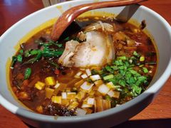 小锅米线-SHAN山(前滩太古里店)