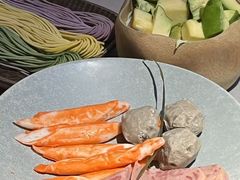 -芸山季·云南野生菌火锅(人民广场来福士店)