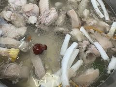 -喃喃椰·糟粕醋·椰子鸡火锅(七堡花园店)
