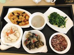 -优护佳月嫂育儿嫂中心(静安店)