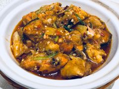 砂锅三文鱼头-海鲜e族(马王堆店)