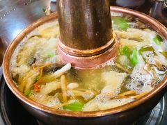-岳记兴隆·青城腊排铜火锅(融创店)
