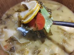 木桶鱼-满堂春特色餐馆