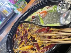 -灌县老妈砂锅串串香(万科红生活广场店)