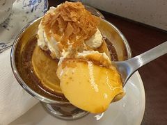 -Café Monson