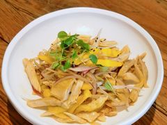 新疆椒麻鸡-YAFEE雅菲 川·湘·粤融合菜(魏公村店)