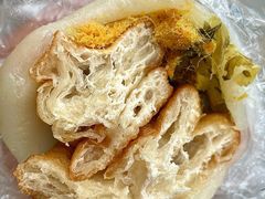 咸菜肉松油条-上海虹口糕团食品厂(茂名路店)