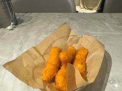 -必胜客(尹山湖歌林公园店)