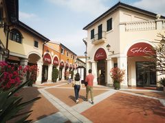 -佛罗伦萨小镇广佛名品奥特莱斯(疏港路店)