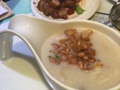 -新大咀港式茶餐厅(宝山万达店)