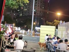 -何师烧烤·香辣蟹·川菜·30年老品牌(太古里旗舰店)